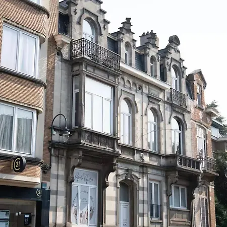 Cozy And Luxurious Apartment In Brussels, Laeken Exterior photo